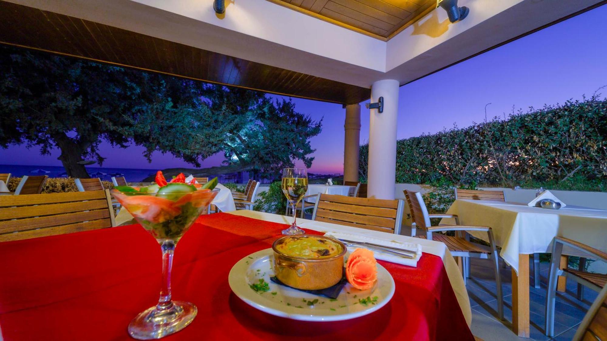Amaryllis Front Beach Hotel Lardos Bagian luar foto