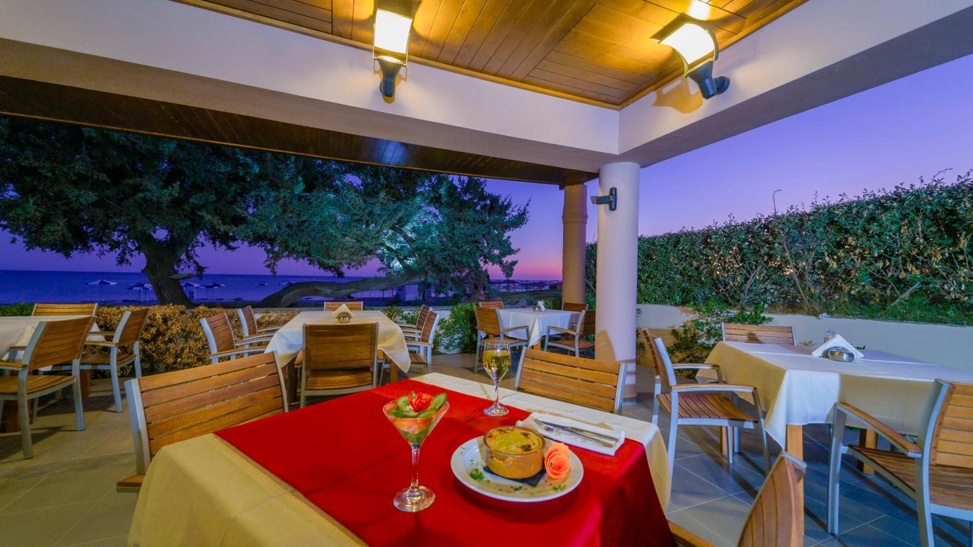 Amaryllis Front Beach Hotel Lardos Bagian luar foto